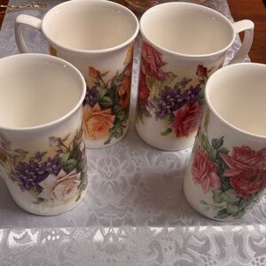 STECHCOL GRACE BONE CHINA SET OF 4 MUGS  NEW